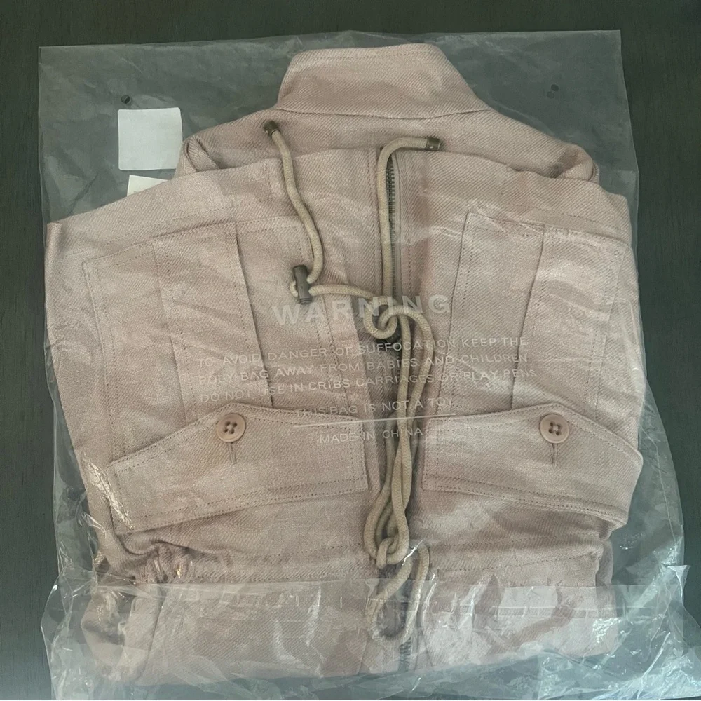 Trina Turk Full Zip Lightweight Bouyant Tunic Jacket Cinched Waist Beige Pink XS